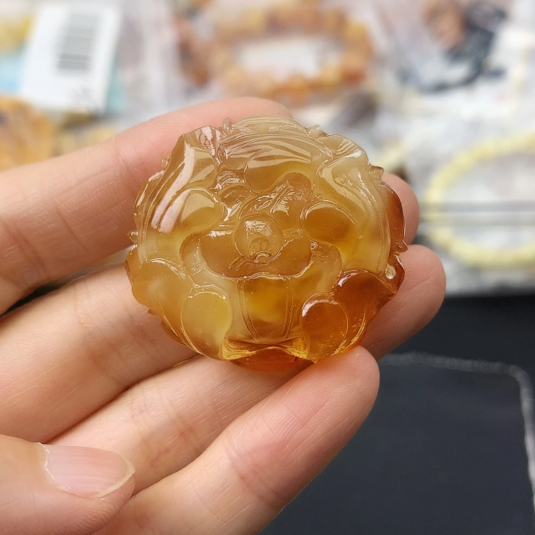 琥珀未镶嵌珠宝奇石