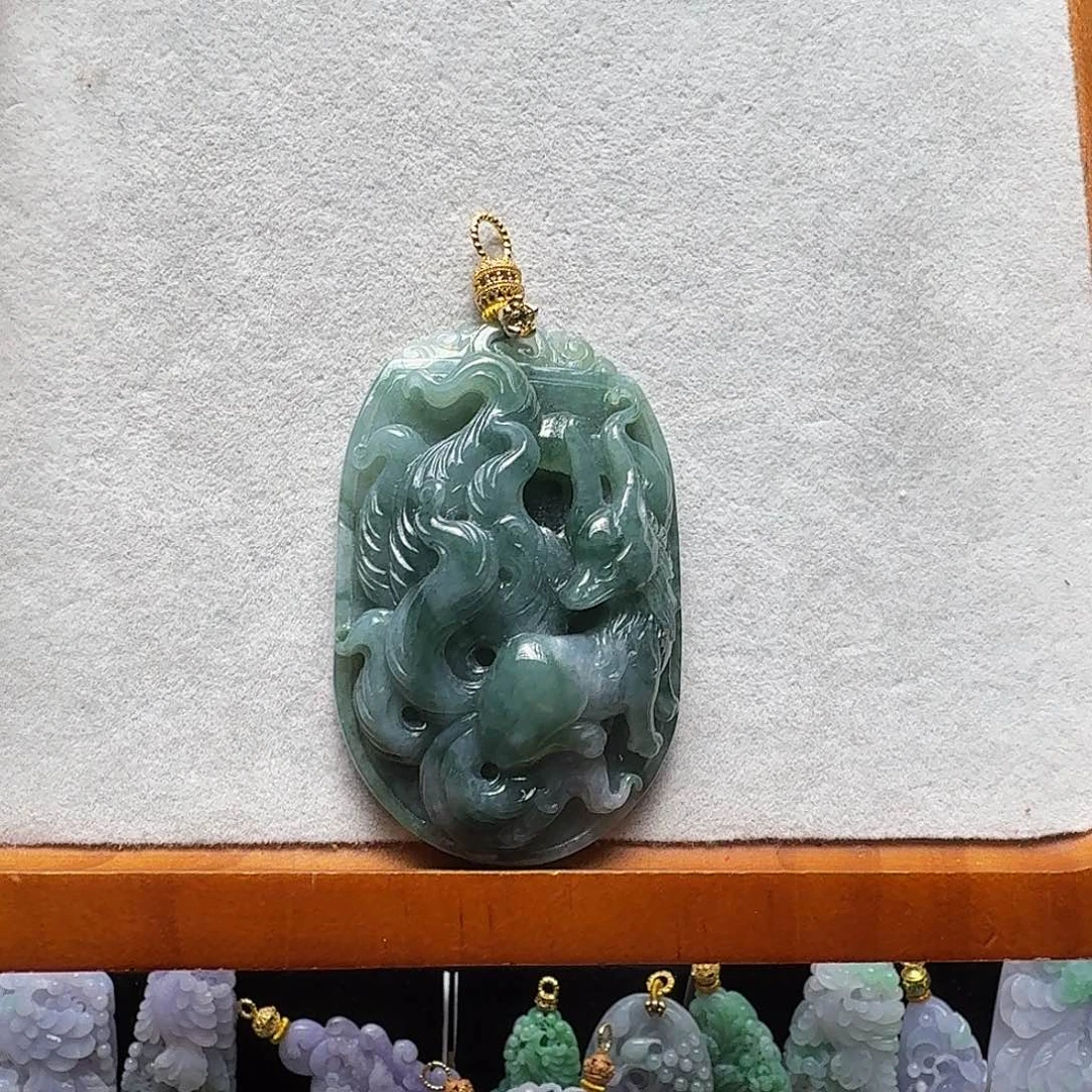 吊坠(赠链)未镶嵌翡翠