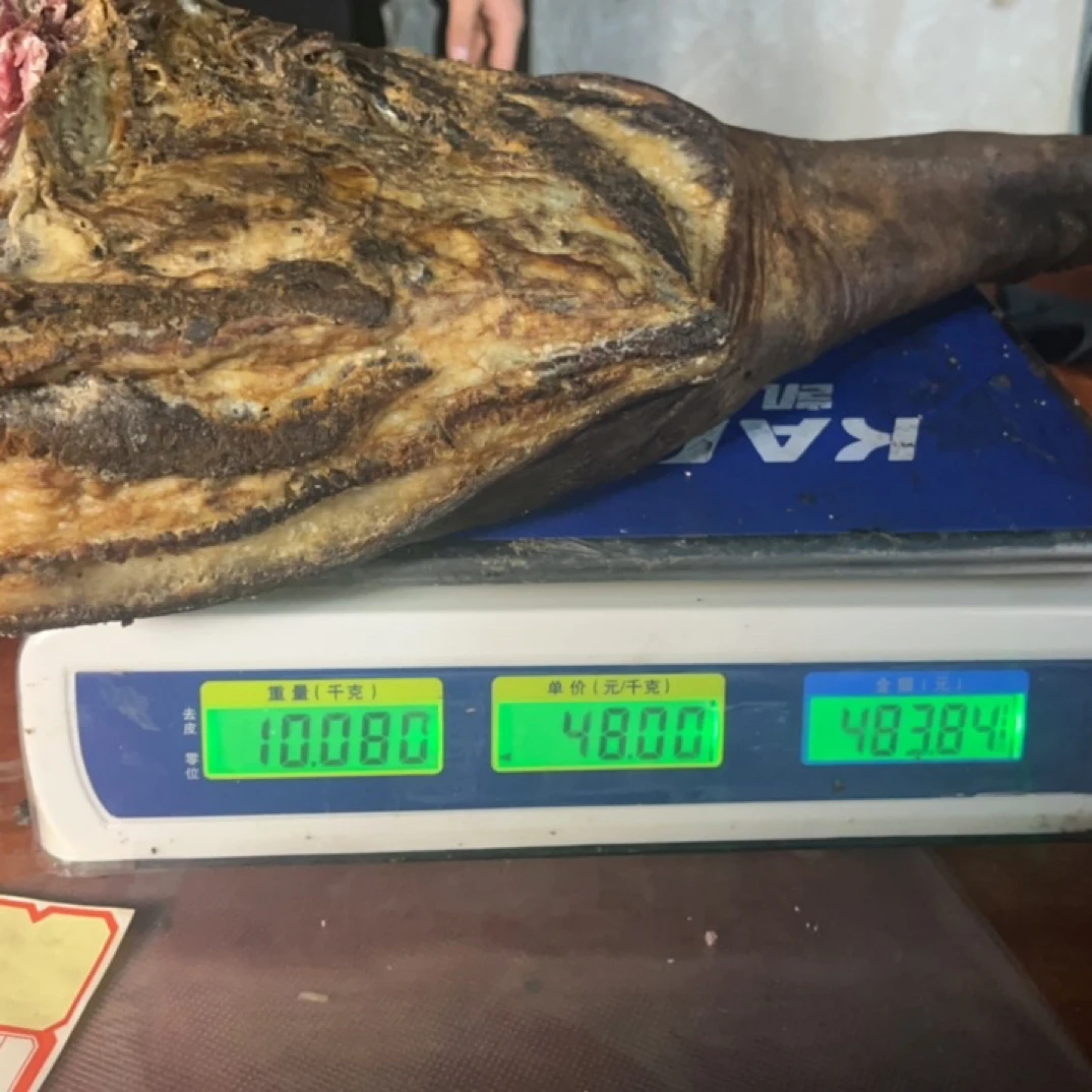 正宗湖北恩施猪蹄腊肉