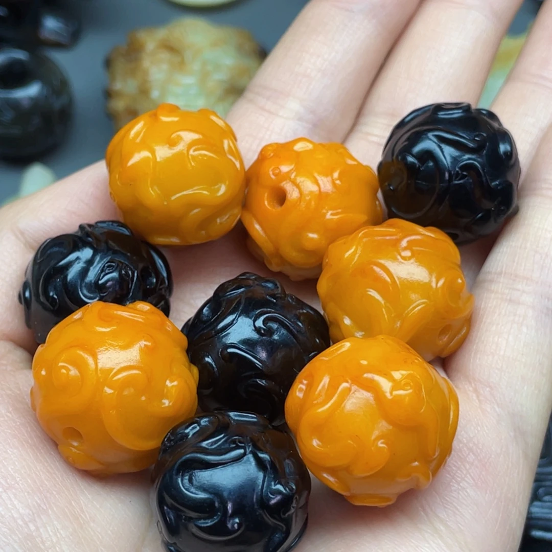 老***客和田玉未镶嵌颈饰