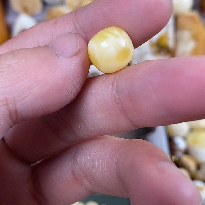 琥珀未镶嵌珠宝奇石我