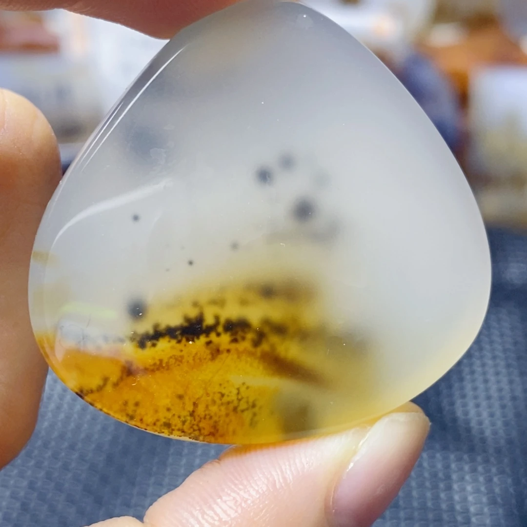 玛瑙/玉髓未镶嵌珠宝奇石