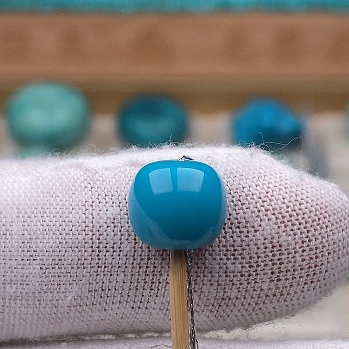 绿松石未镶嵌珠宝奇石9.8