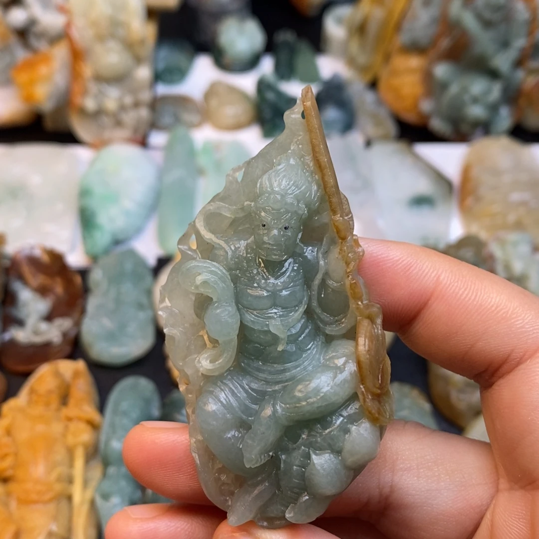 定制翡翠未镶嵌特色2