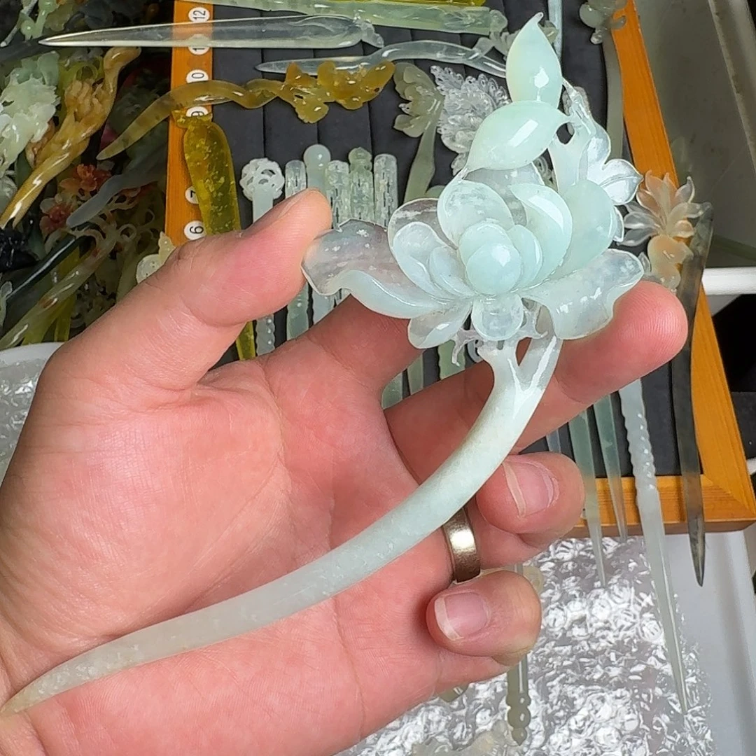 蛇纹石玉未镶嵌发饰