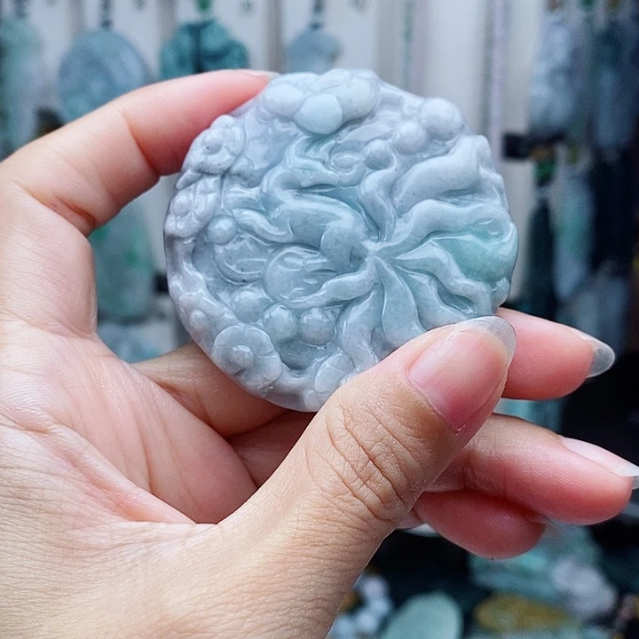 翡翠未镶嵌颈饰翡翠