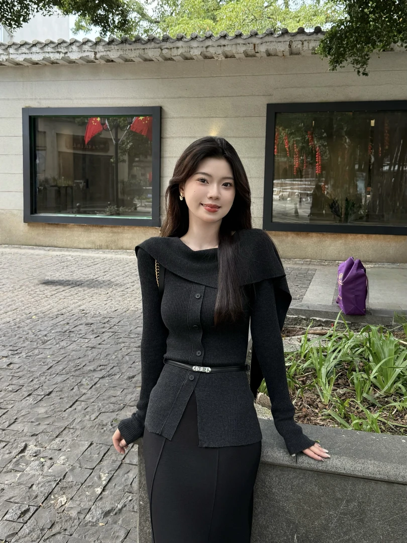 【闲适漫游】秋冬韩系气质拼接不规则小斗篷针织衫女百搭设计感上衣