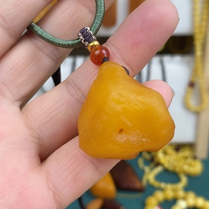 蜜蜡未镶嵌珠宝奇石吊坠