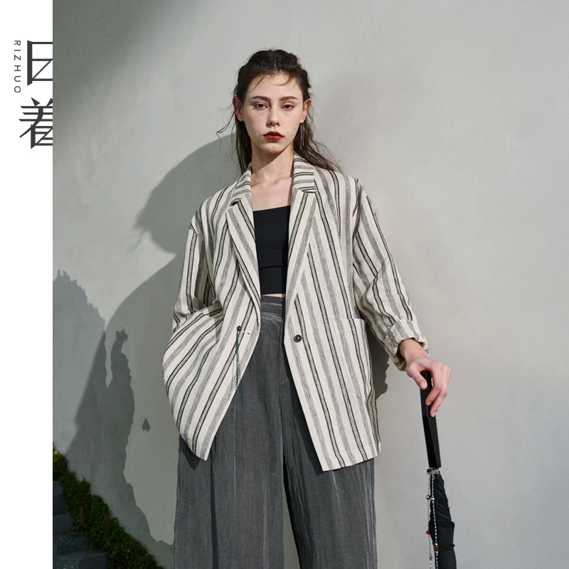 日着侠拂衣米亚麻条纹提花西装2025秋季新款休闲外套女RD2544W2