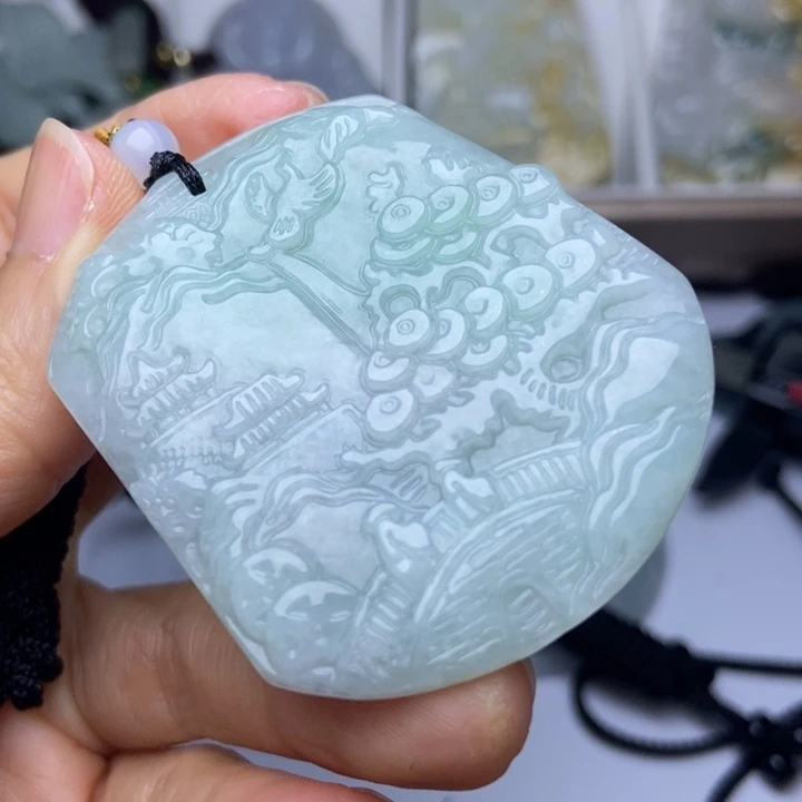 翡翠未镶嵌颈饰翡翠