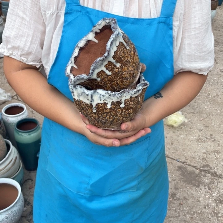 紫砂花盆口14高12瑕疵瑕疵