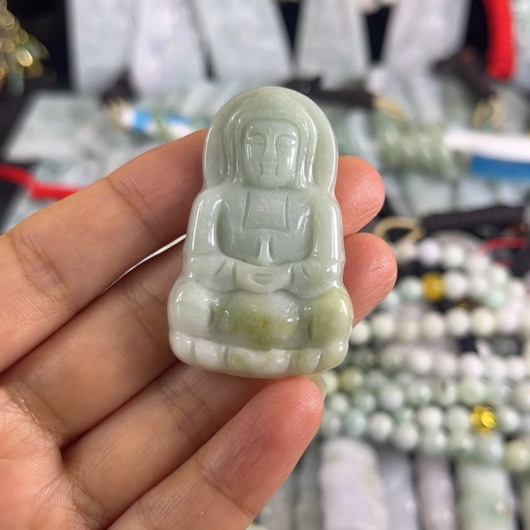 翡翠未镶嵌吊坠(赠链)瑕疵