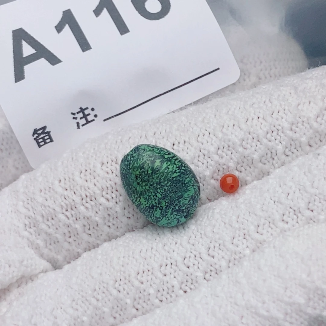 南红玛瑙未镶嵌珠宝奇石