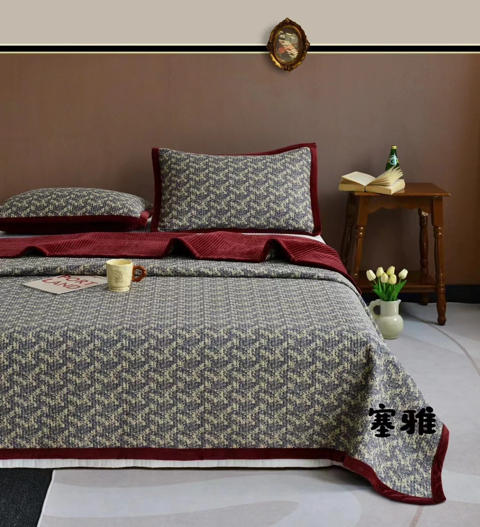 工厂放假，处理 ~慕雅斯莱赛尔床盖三件套230*250微瑕～B908