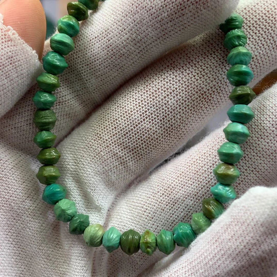 绿松石未镶嵌挂件