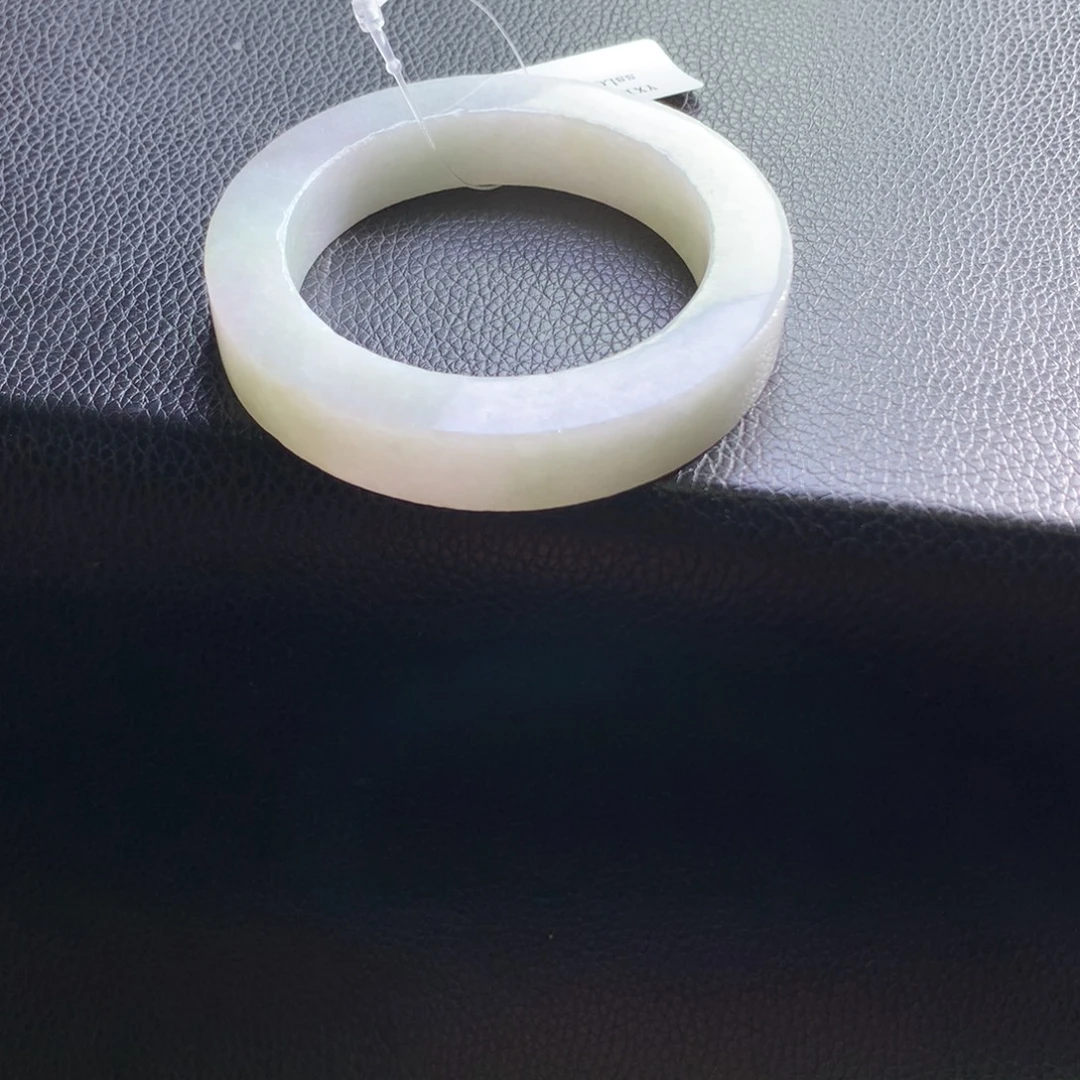定制翡翠未镶嵌翡翠手镯