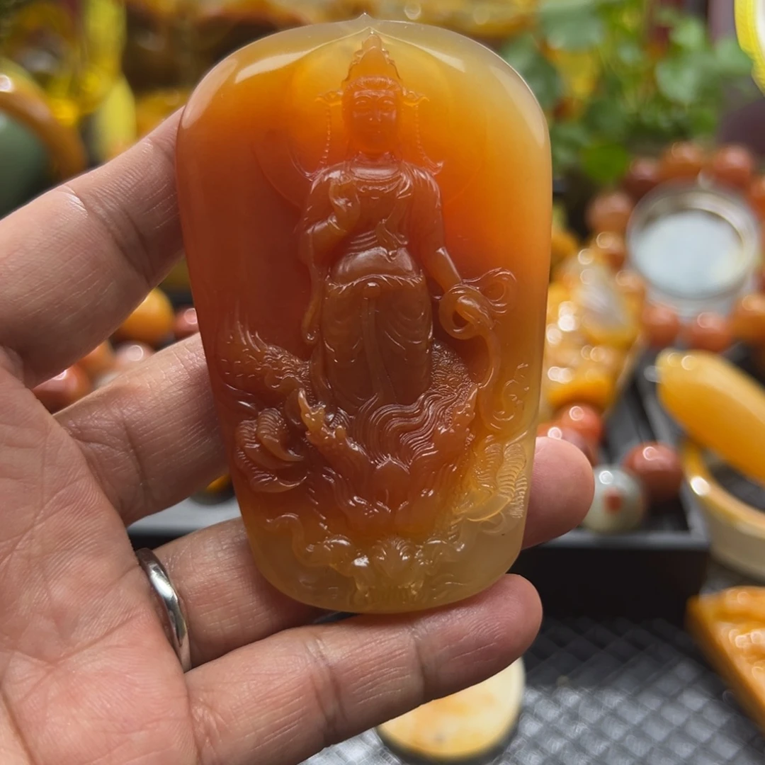 石英质玉未镶嵌颈饰