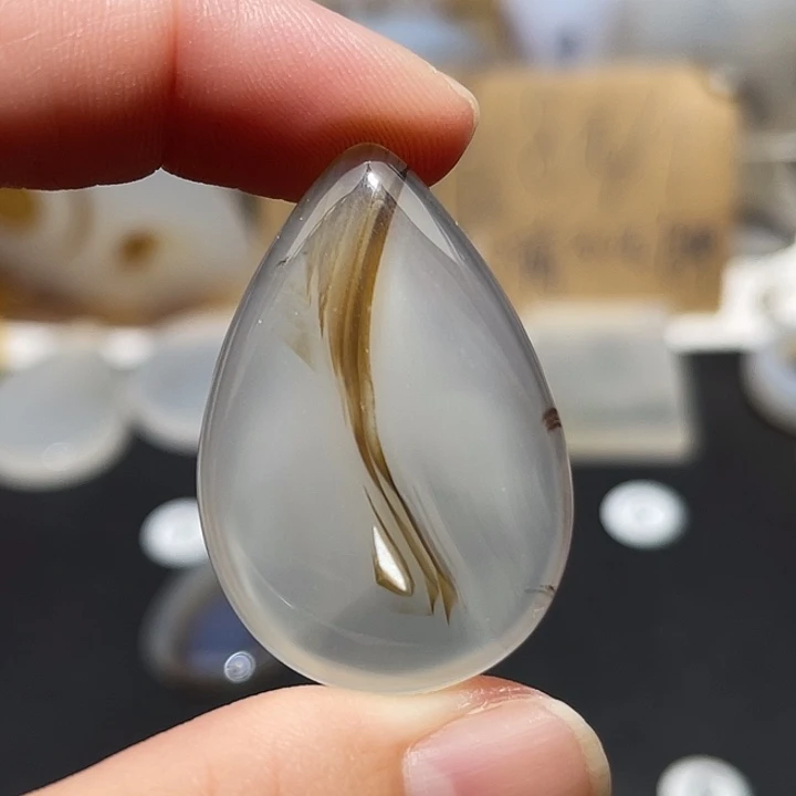 玛瑙/玉髓颈饰未镶嵌