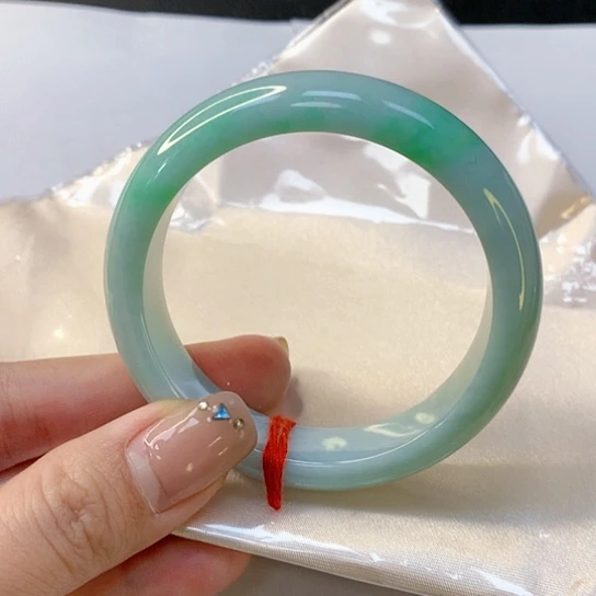 翡翠手镯未镶嵌天然翡翠A货048