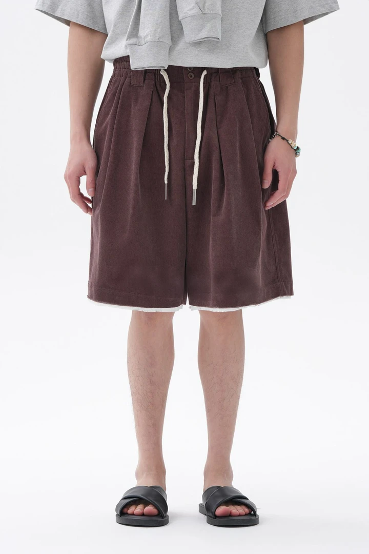 五分阔腿灯芯绒，独特剪裁尽显时尚设计感复古质感与个性设计并存