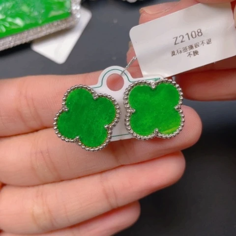 【闪购商品】颈饰银S925镶嵌翡翠翡翠