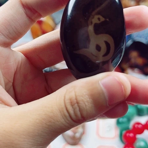 玛瑙/玉髓笔搁未镶嵌