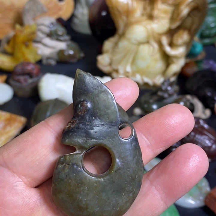 未镶嵌和田玉（糖玉）挂件
