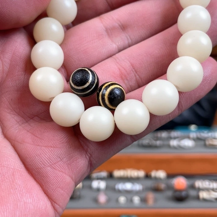 白玉菩提吊坠白玉菩提鬼眼一对