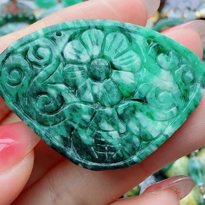 翡翠未镶嵌颈饰天然A货35