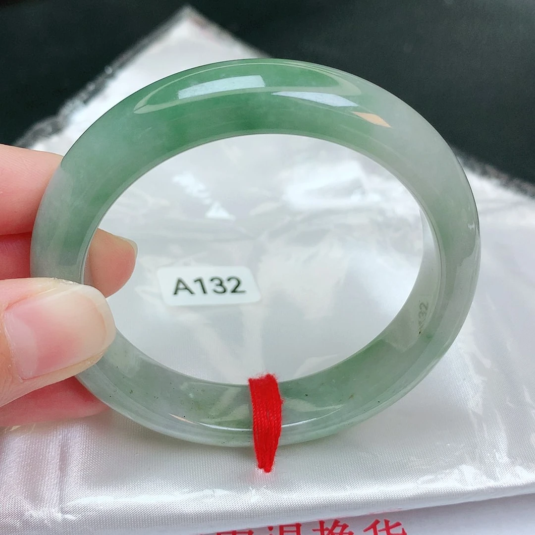 翡翠手镯未镶嵌缅甸天然A货翡翠手镯