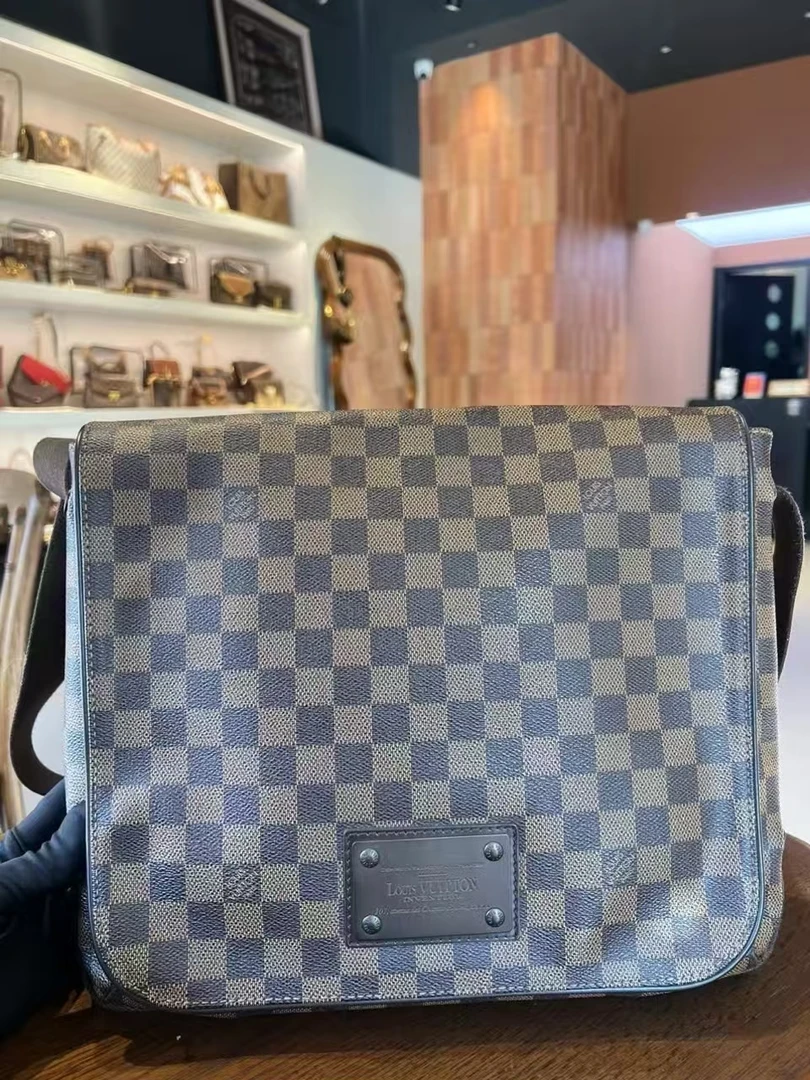 95新 LouisVuitton/路易威登 大力中古/棋盘格棕色单肩男包