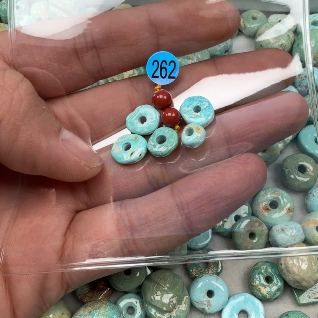 南红玛瑙未镶嵌珠宝奇石