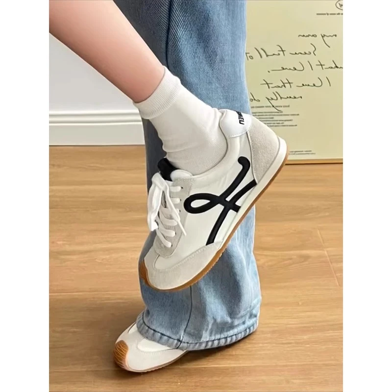 韩系复古丑萌阿甘鞋子女2025春季爆款休闲百搭运动慢跑德训小白鞋