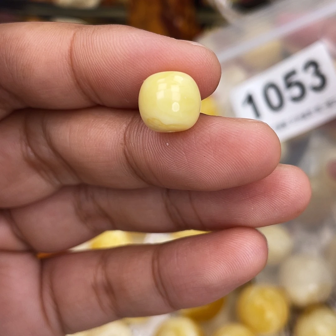 蜜蜡未镶嵌珠宝奇石10.5浓蜡