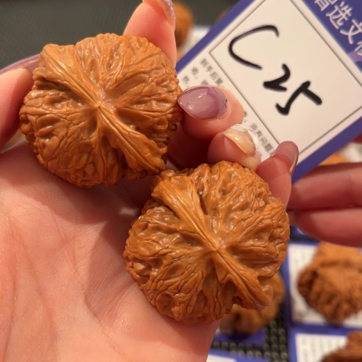 核桃C25号宫灯4.1尺寸