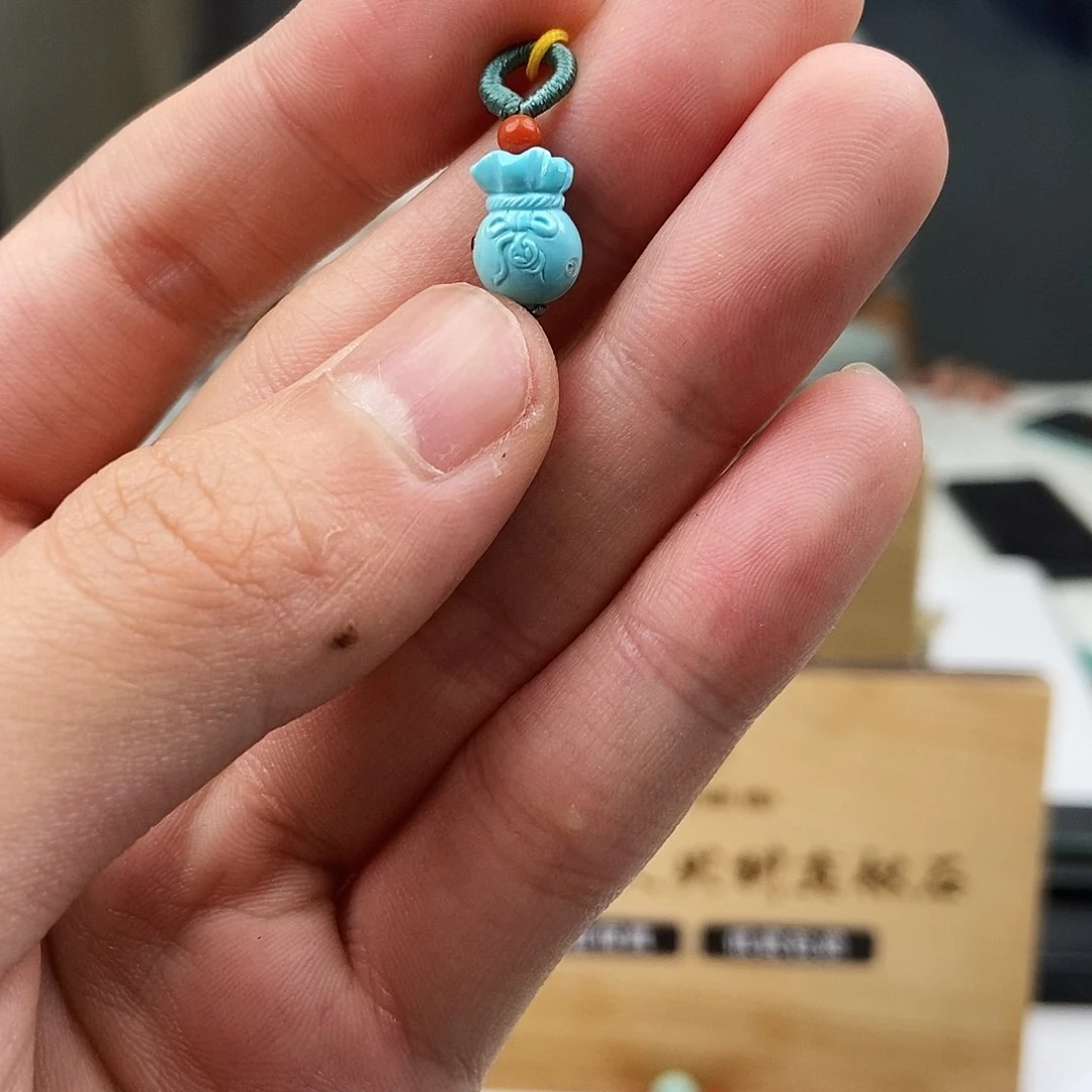 未镶嵌绿松石珠宝奇石