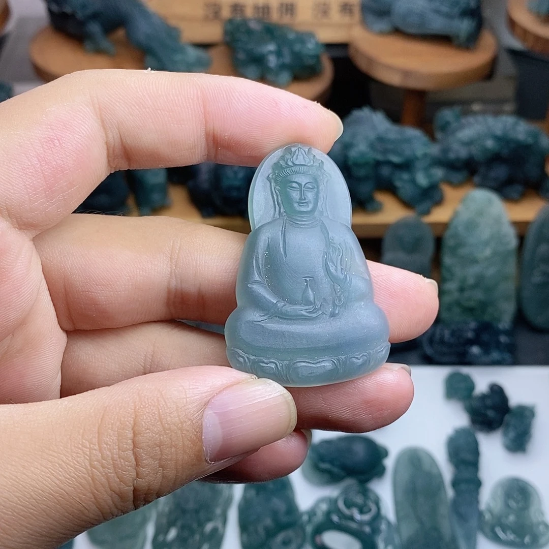 定制翡翠未镶嵌观音