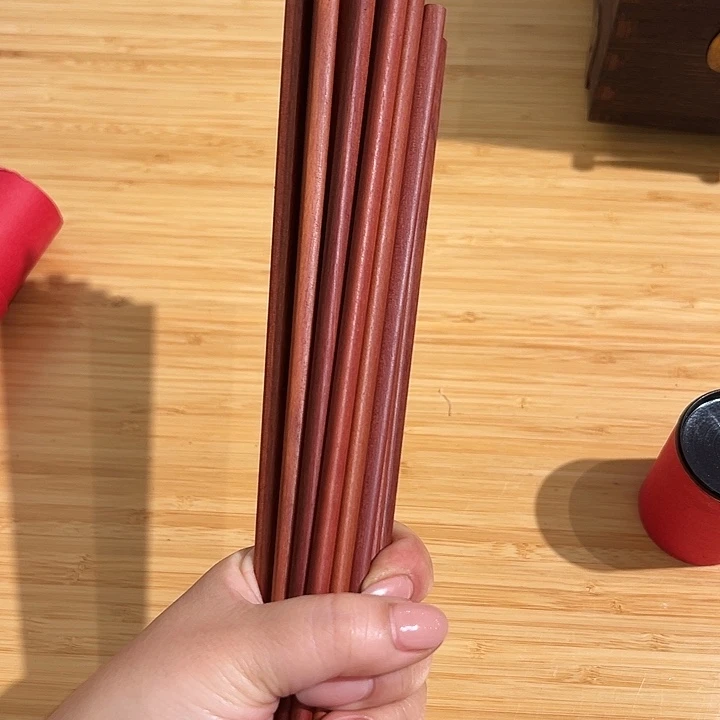 闪电购直播间福利小件木盒