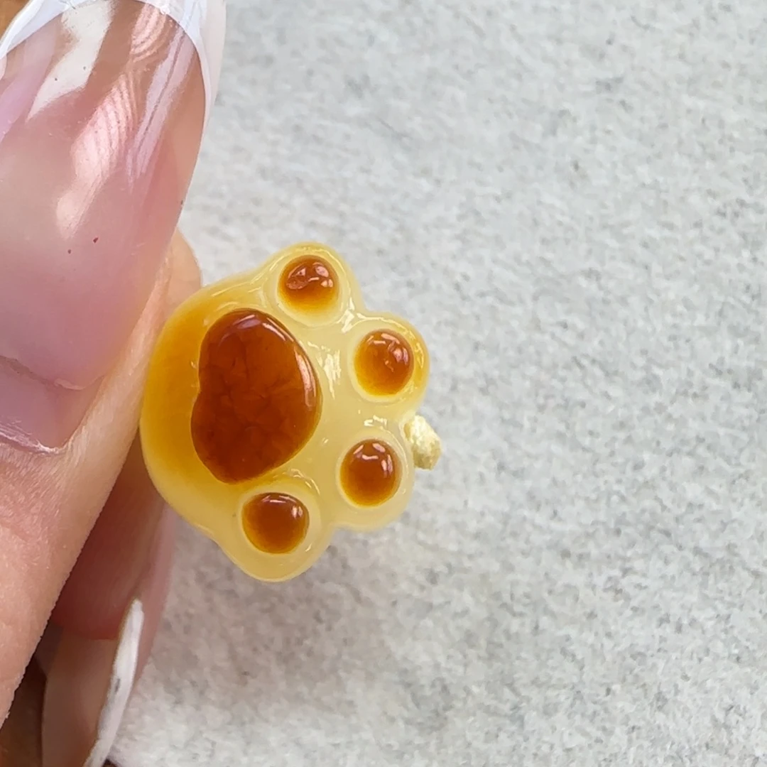 未镶嵌琥珀裸石妈***奂琥珀