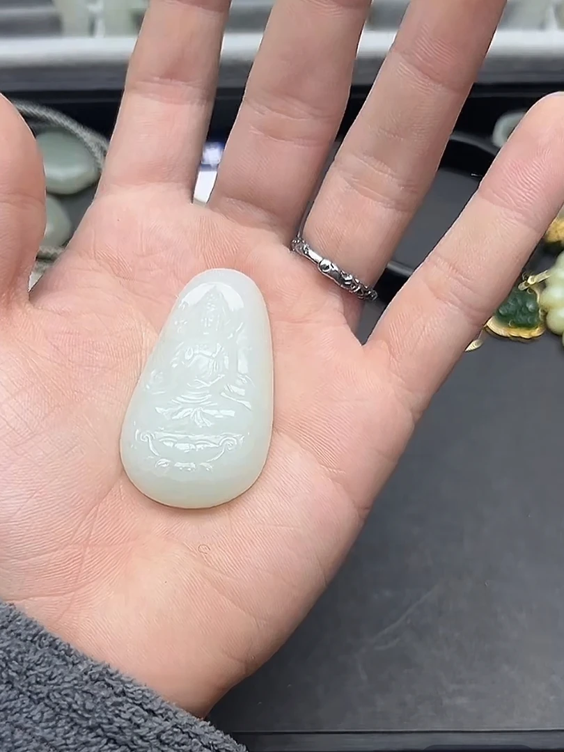 新疆塔县塔青玉，和田玉手镯女士福利专用链接