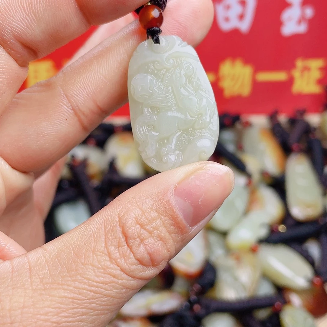 和田玉颈饰未镶嵌