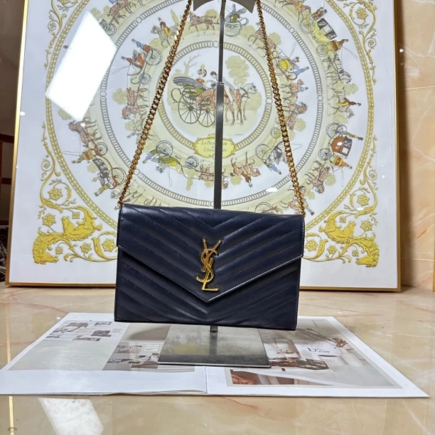 95新  何为奢侈/YSL 信封包 中号蓝色 鱼子酱/KX6964