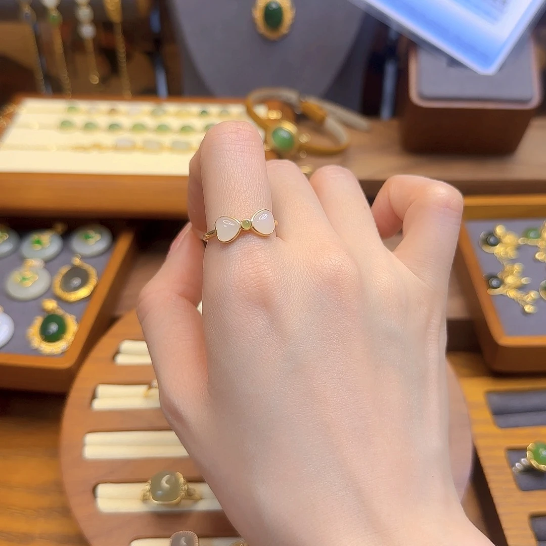 和田玉戒指银S925镀金镶嵌