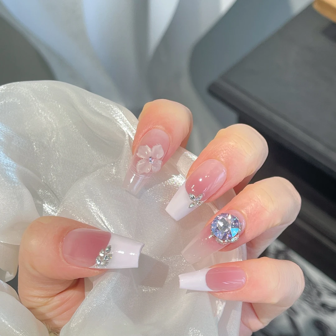 巴仑美【伊人有花】设计师款 雕花法式 可重复穿戴少女美甲施家华子