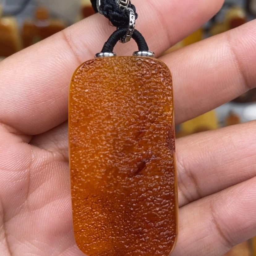 【闪购商品】未镶嵌颈饰琥珀