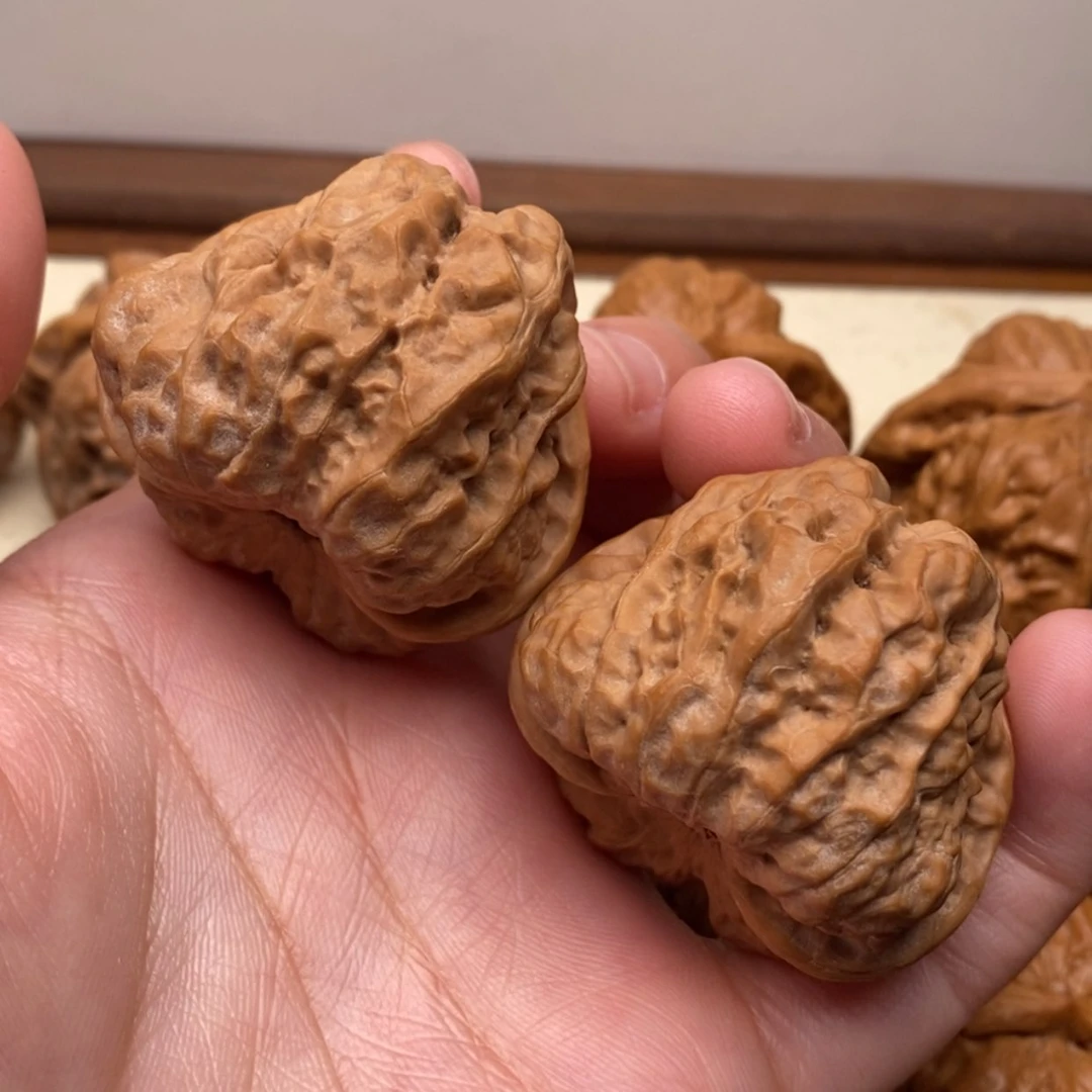 【闪购商品】把件文玩核桃大蹬腿边41左右