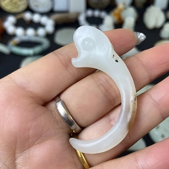 和田玉（糖玉）未镶嵌挂件