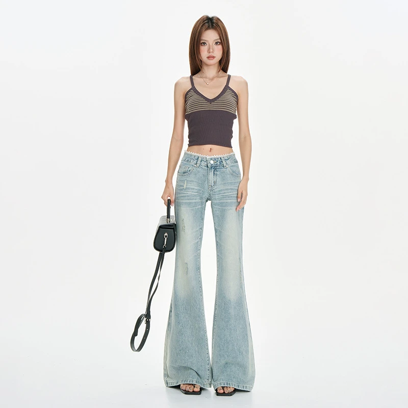 女夏季2025新款蕾丝拼接微喇浅蓝色水洗低腰显瘦喇叭裤浅蓝色长裤