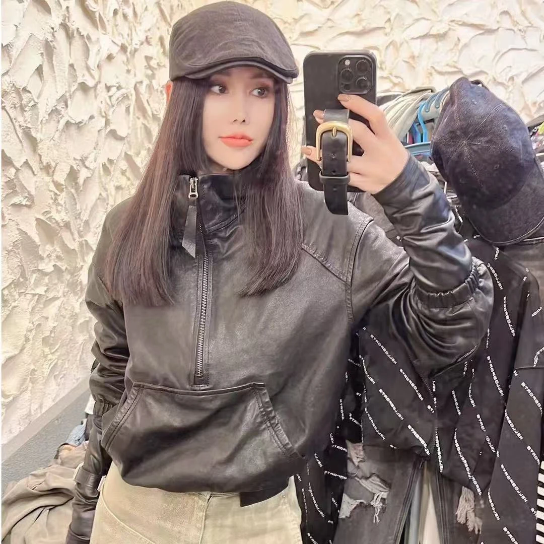 带帽套头款真皮卫衣