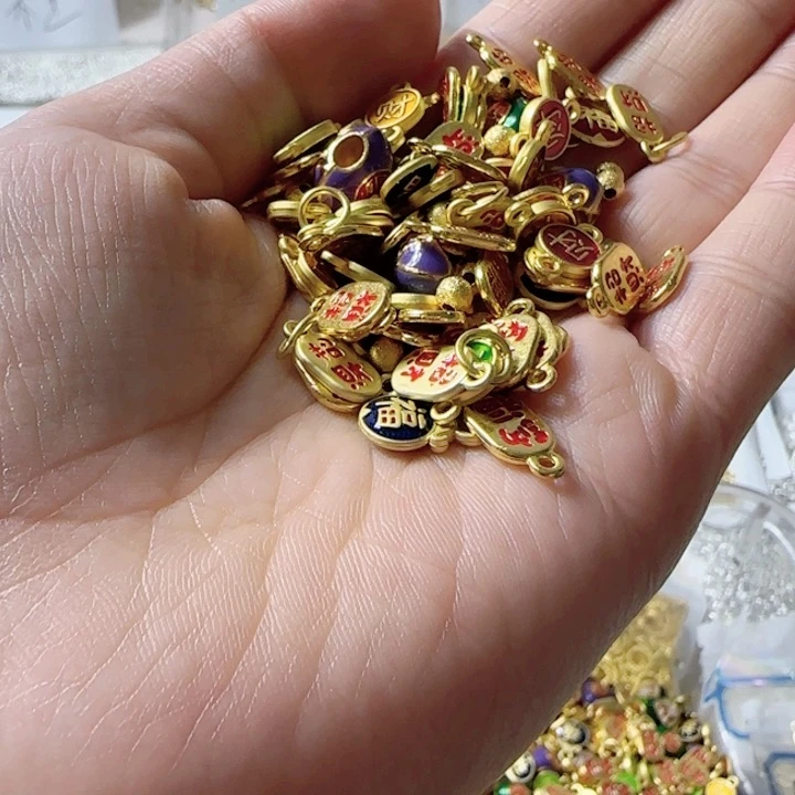 锌合金亚金炒锅吊牌